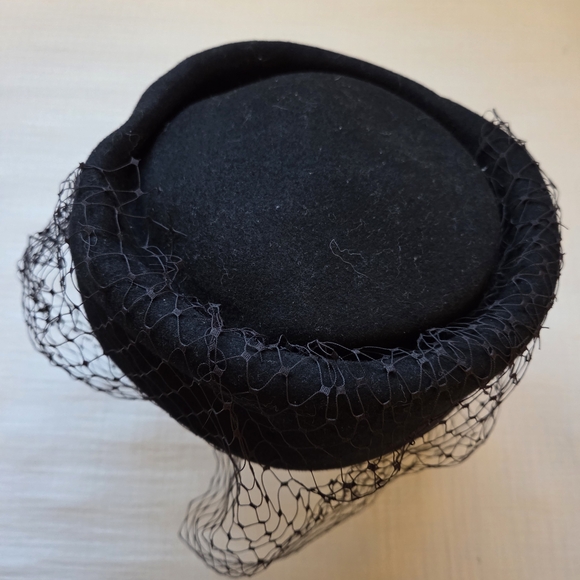 Black Veiled Hat Vintage - Picture 4 of 6